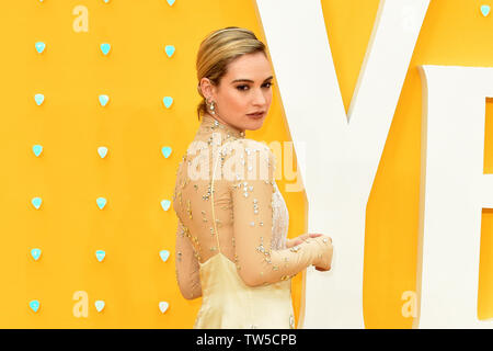 Lily James besucht die UK Premiere von 'Gestern' im Odeon Luxe in Leicester Square, London, England. Stockfoto