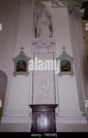 Im Inneren der Kirche St. Peter und St. Paul in Vilnius, Litauen Stockfoto