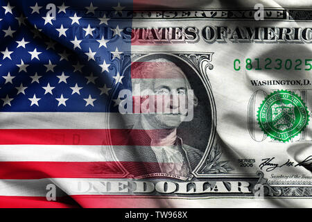 Amerikanische Flagge mit einem Dollar Banknote - winken Stoff Hintergrund, Hintergrundbilder, close-up Stockfoto