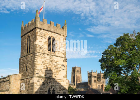 St Margaret's Church und die Kathedrale von Durham, Durham, Durham, England, Großbritannien Stockfoto