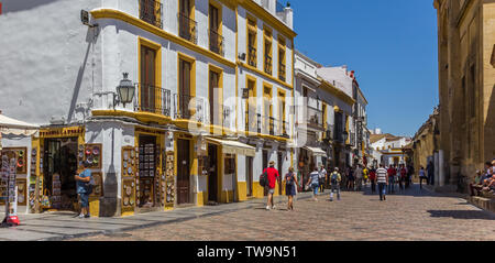 Panorama von einem Souvenirshop in Cordoba, Spanien Stockfoto