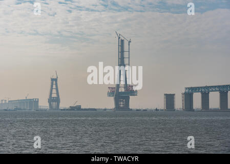 Shanghai-Tong Yangtze River Bridge Stockfoto