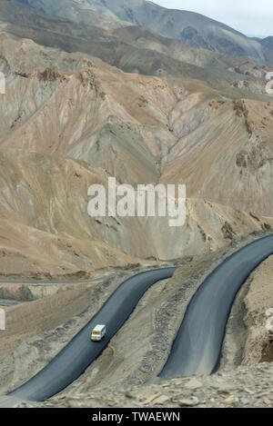 Fotula Pass Straßen, Ladakh, Jammu und Kaschmir, Indien. Stockfoto