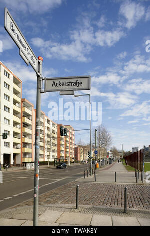 Die Gedenkstätte Berliner Mauer, an der Ecke Ackerstraße und Bernauer Straße, Berlin, Deutschland. Stockfoto