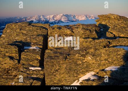 Österreich, Tirol, Kitzbüheler Alpen, Gipfelfelsen am Dristkopf. Stockfoto