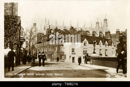 Eton College von der Barnes Pool Bridge Stockfoto