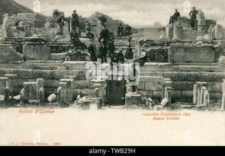 Neue Ausgrabungen von 1899 enthüllen das antike Theater in Ephesus Stockfoto