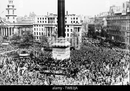 Trafalgar Square, London, WW2 Siegesfeiern Stockfoto