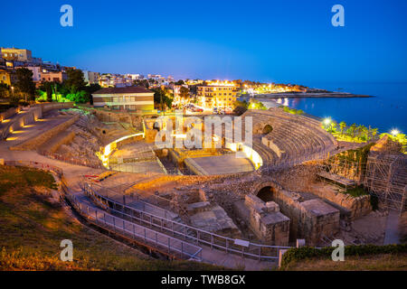 Amphitheater von Tarragona römischen Ruinen bei Sonnenuntergang in Katalonien Spanien Stockfoto