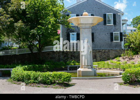 USA Massachusetts MA Plymouth Plimouth Hafen sonnigen Sommertag Pilger Mutter Brunnen Stockfoto