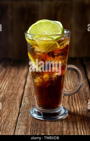 Cuba Libre Cocktail. Stockfoto
