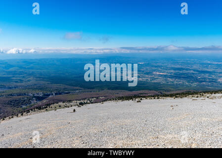 Panoramablick vom Gipfel des Mont Ventoux, der Riese der Provence" Stockfoto