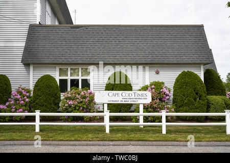 Hyannis, MA - 10. Juni 2019: Cape Cod Times ist eine Tageszeitung, die Cape Cod, Martha's Vineyard und Nantucket, Massachusetts durch TORHAUS M Besitz Stockfoto