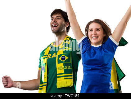 Brasilianische paar Feiern auf einem weißen Hintergrund. Stockfoto