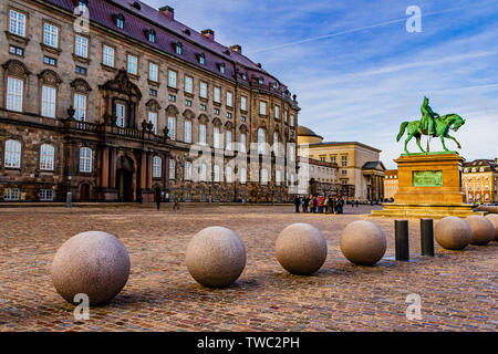 Schloss Christiansborg, der Sitz des dänischen Parlaments, im Zentrum von Kopenhagen, Dänemark. Januar 2019. Stockfoto