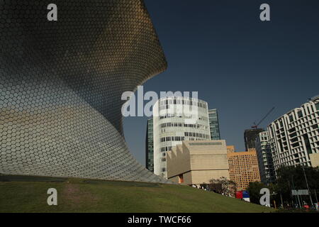 Museum Soumaya in Nuevo Polanco, Mexiko Stadt. Stockfoto