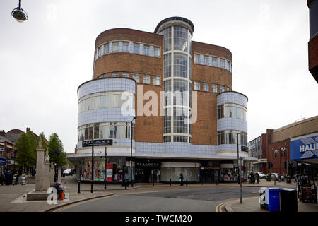 Das Stadtzentrum von Doncaster, South Yorkshire Pfauen shop denkmalgeschützten Gebäude, das ehemalige "Co-Coperative Emporium und Danum Haus Stockfoto