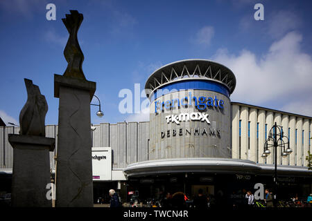 Das Stadtzentrum von Doncaster, South Yorkshire Frenchgate Einkaufszentrum benannt nach der gleichnamigen Straße, die eine der alten Toren von medieva Stockfoto