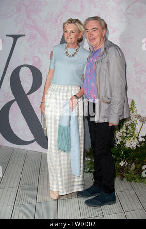 Herr Andrew Lloyd-Webber, kommen für die V&A Summer Party, im Victoria und Albert Museum Stockfoto