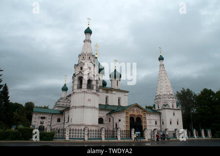 Yaroslavl Russland, Kirche von dem Propheten Elia auf einem nassen Tag Stockfoto