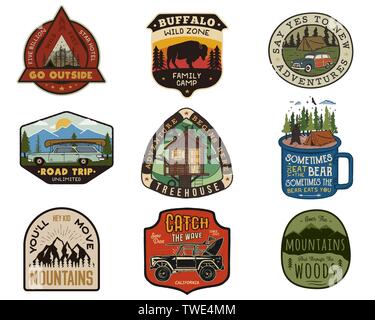 Vintage Travel logos Patches einstellen. Hand gezeichnet Camping labels Designs. Berg Expedition, Road Trip, Surfen. Outdoor wanderung Embleme. Wandern Logos Stock Vektor