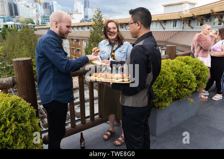 Seattle, Washington, USA. Juni, 2019 19. Atmosphäre und Gäste während der "Noble präsentiert "Edle Resorts Summer Music Serie, die am 19. Juni 2019 in Seattle, Washington. Foto: imageSPACE/MediaPunch Credit: MediaPunch Inc/Alamy leben Nachrichten Stockfoto