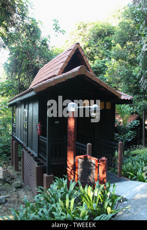 Fassade eines Chalets, Langkawi Island, Malaysia Stockfoto