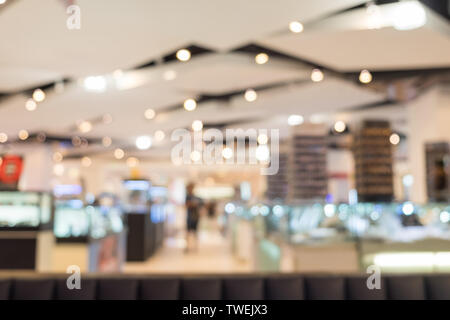 Verwackelte Szene Dekoration Beleuchtung im Kaufhaus Stockfoto