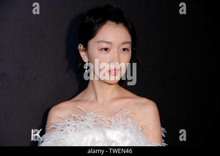 Die Kering Frauen in Bewegung Gala Awards, Cannes Film Festiva in Cannes, Frankreich Mit: Zhou Dongyu Wo: Cannes, Frankreich Wann: 19. Mai 2019 Credit: Pat Denton/WENN.com Stockfoto