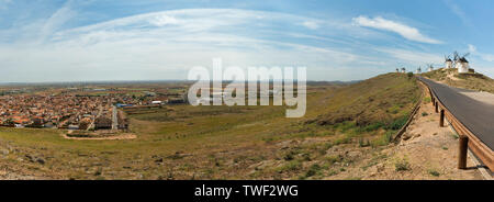 Don Quichotte Windmühlen in Consuegra Spanien Stockfoto