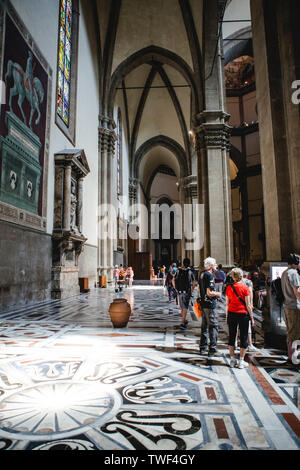 Im Inneren der Cattedrale di Santa Maria del Fiore Stockfoto