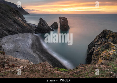 Trefor rock Pinnacle bei Sonnenuntergang. Stockfoto