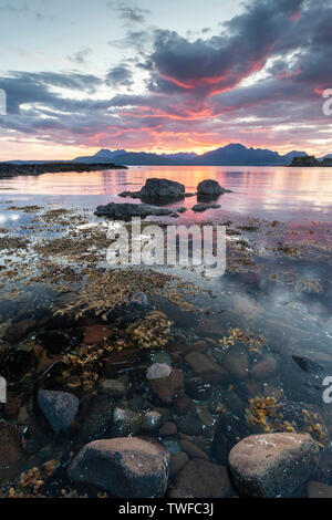 Loch Eishort und die Cuillin Hills auf der Insel Skye. Stockfoto