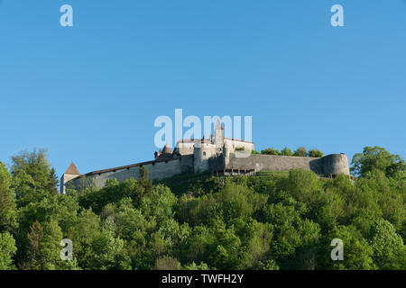 Greyerz, VD/Schweiz - vom 31. Mai 2019: Das historische Schloss Greyerz im Schweizer Kanton Waadt Stockfoto