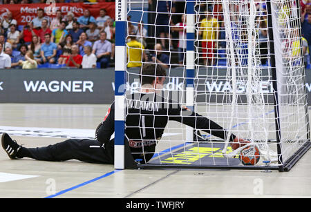 Kiew, Ukraine - Juni 12, 2019: Torwart Niklas LANDIN Jacobsen aus Dänemark in Aktion während der EHF EURO 2020 Qualifiers Handball Spiel Ukraine v Denm Stockfoto