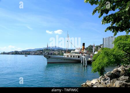 Abbildung der Stadt Montreux, Schweizer Gemeinde im Kanton Waadt, im Bezirk Riviera-Pays-d Enhaut in den Alpen. Stockfoto