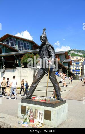 Statue von Freddie Mercury, Sänger der Gruppe Queen, in Montreux, die eine Schweizer Gemeinde des Kantons Waadt Stockfoto