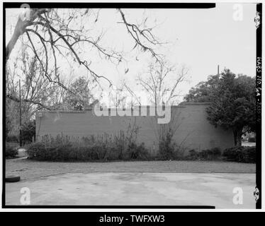 Planare Blick auf die Ostseite des Gebäudes, nach Südwesten. - Troup Store, südlich der US-Highway 84, östlich von Roe Street, Stockton, Lanier County, GA Stockfoto