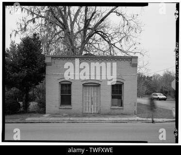 Planare Ansicht von vorne (Norden) Seite von Gebäude, südöstlich vor. - Troup Store, südlich der US-Highway 84, östlich von Roe Street, Stockton, Lanier County, GA Stockfoto