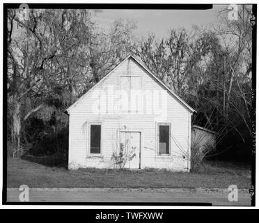 Planare Ansicht von vorne (Südosten) an der Seite des Gebäudes, im Nordwesten. - Dorch Store, Nordseite des Branch Road, östlich von Roe Street, Stockton, Lanier County, GA Stockfoto