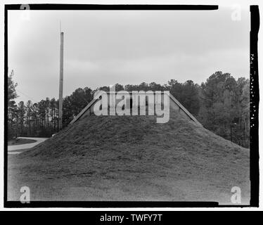 Planare Ansicht des hinteren (Nordosten) Seite, Blick nach Südwesten, ohne Skala - Fort McClellan Munition Lagerbereich, Gebäude Nr. 4409, Second Avenue (Magazin), Anniston, Calhoun County, AL Stockfoto