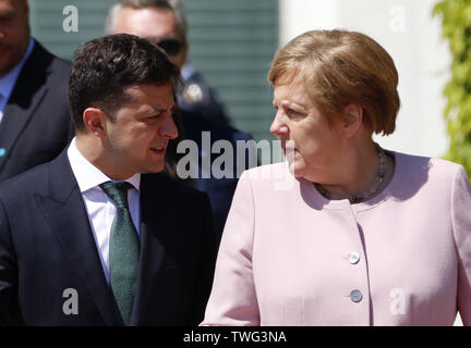 Wolodymyr Selensky, Angela Merkel-Treffen der Dt. Bundeskanzlerin mit dem ukrainischen Praesidenten, Bundeskanzleramt, 18. Juni 2019, Berlin/Volody Stockfoto