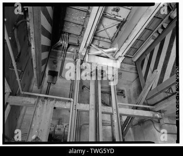 Quincy, MA, BO-37, Starten, U-Rakete Storage Struktur, Detail der Aufzug ANSICHT OST - NIKE Missile Batterie PR-79, Starten, East Windsor Road South der State Route 101, Foster, Providence County, Rhode Island Stockfoto