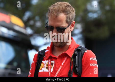 Marseille, Frankreich. 20. Juni 2019, Stromkreis Automobil Paul Ricard, Le Castellet, Marseille, Frankreich; FIA Formel 1 Grand Prix von Frankreich, Ankunft Tag; Scuderia Ferrari, Sebastian Vettel Quelle: Aktion Plus Sport Bilder/Alamy leben Nachrichten Stockfoto