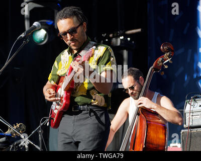 Montreal, Kanada. Französische Sängerin Garrison von Frankreich führt auf der Bühne des Francos französische Musik Festival in der Innenstadt von Montreal Stockfoto