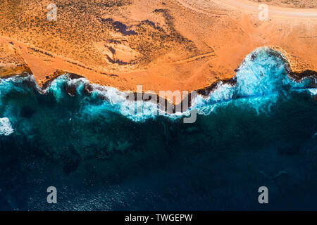 Luftaufnahme der Quobba Küste im Nordwesten von Australien. Stockfoto