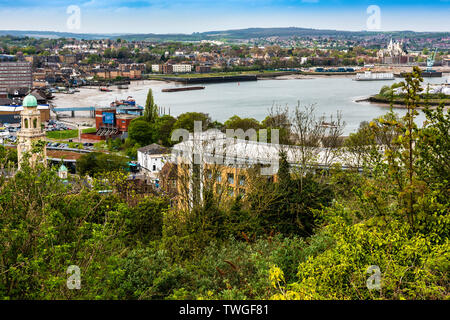 Chatham und Rochester gesehen von der Heritage Park in Gillingham Stockfoto