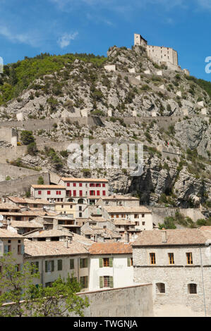 Entrevaux - mittelalterliches Dorf in Südfrankreich. Stockfoto