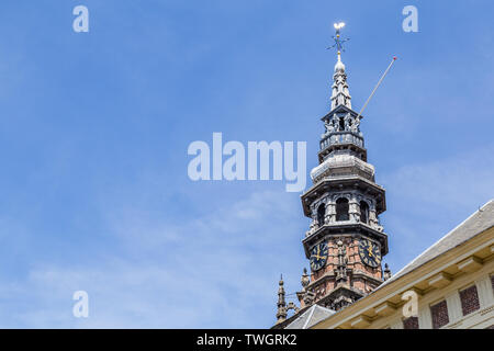 Turm der Nieuwe Kerk in Haarlem in den Niederlanden einen historischen Evangelisch-reformierten Kirche aus dem 17. Jahrhundert. Stockfoto