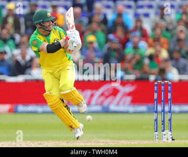 Nottingham, UK. 20. Juni 2019. David Warner von Australien schlagen Während der Australien v Bangladesch, ICC Cricket World Cup Match, an der Trent Brücke, Nottingham, England. Quelle: European Sports Fotografische Agentur/Alamy leben Nachrichten Stockfoto